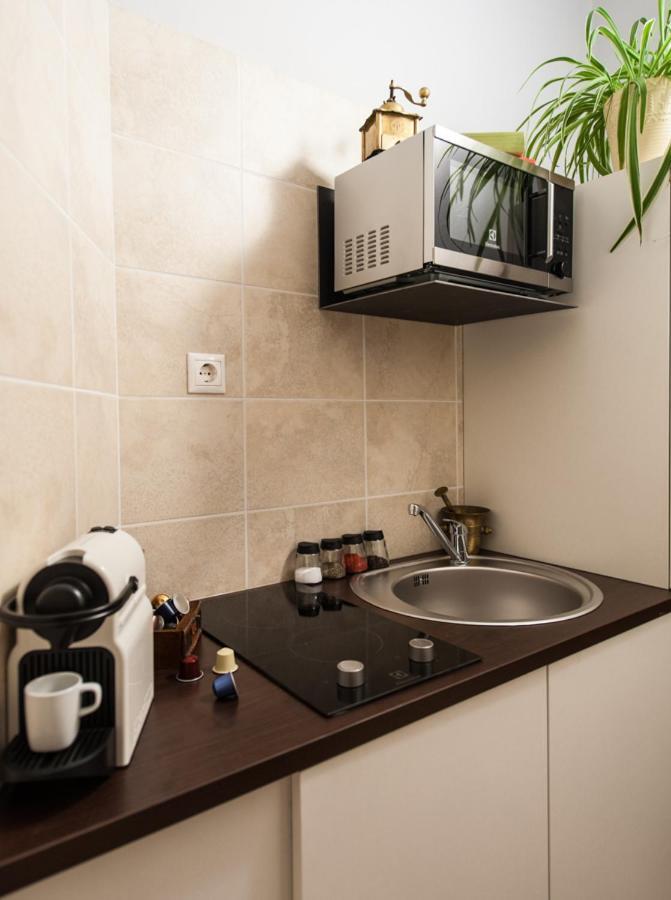 Europe Heart Apartment For 9 Budapest Ngoại thất bức ảnh